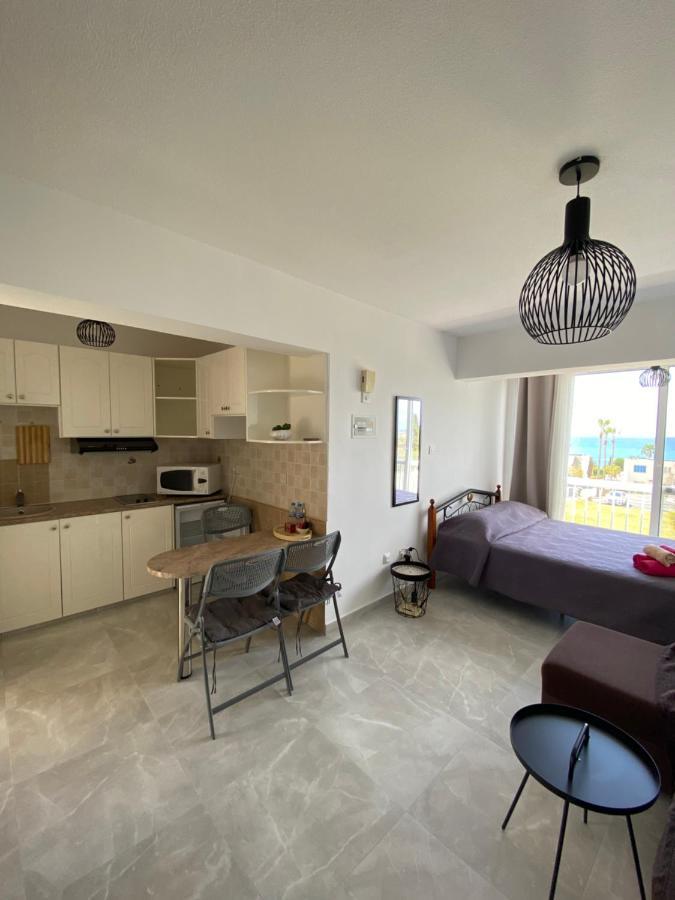 Cozy Coral Bay Studio By The Sea Екстериор снимка